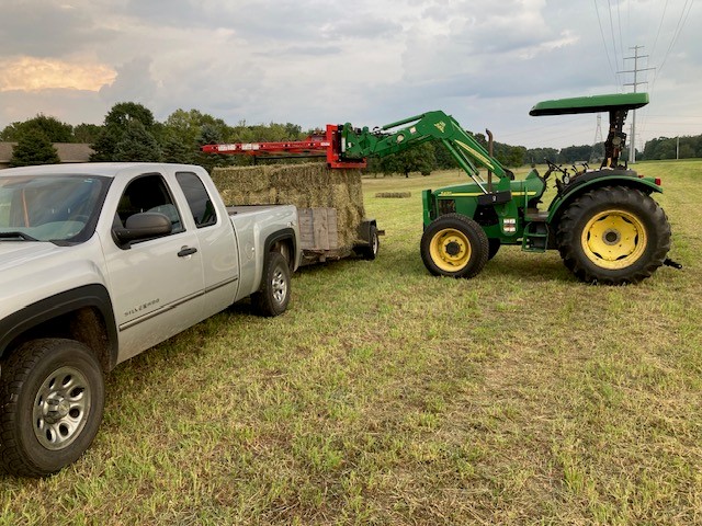 32 maxilator loading hay